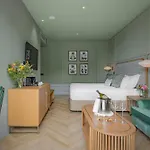 Palacio De Luces, Small Luxury