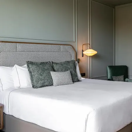Coolrooms Palacio De 5* Luces