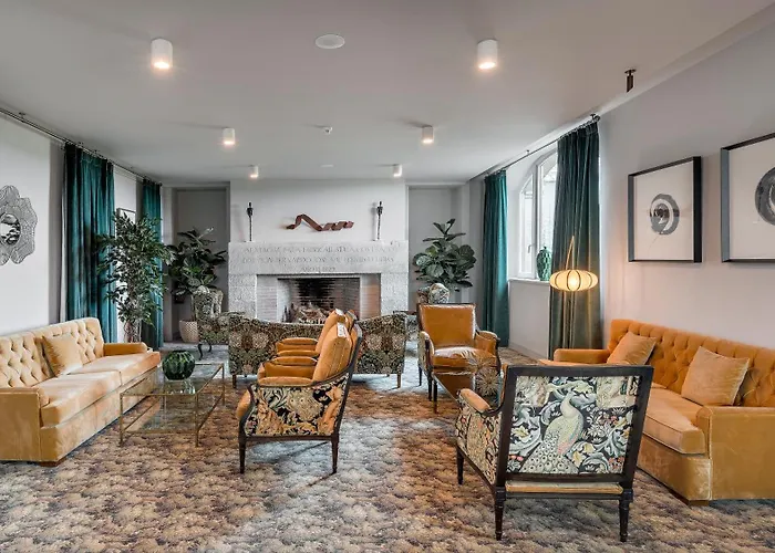 Coolrooms Palacio De 5* Luces